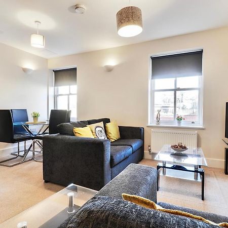 Sapphire Serviced Apartment Chelmsford Bagian luar foto