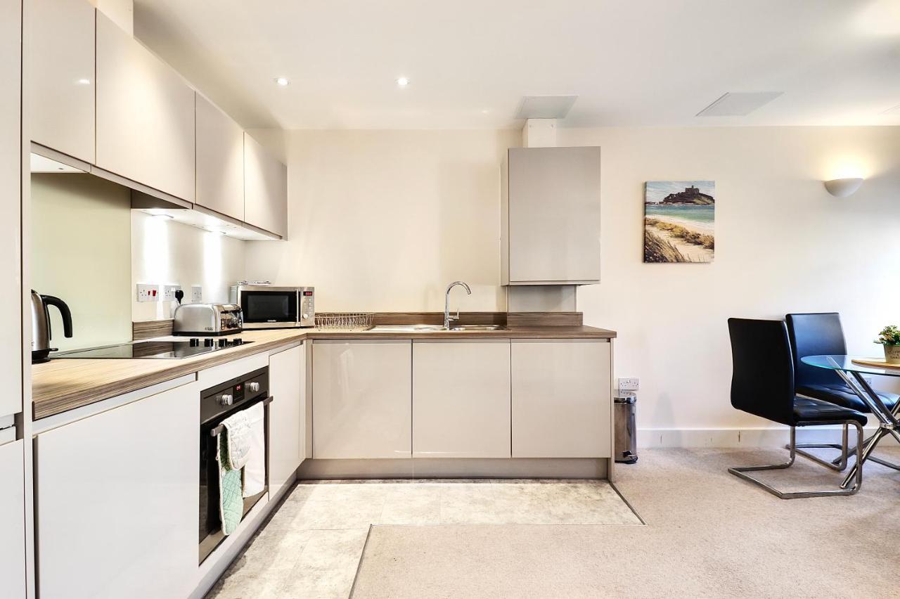 Sapphire Serviced Apartment Chelmsford Bagian luar foto