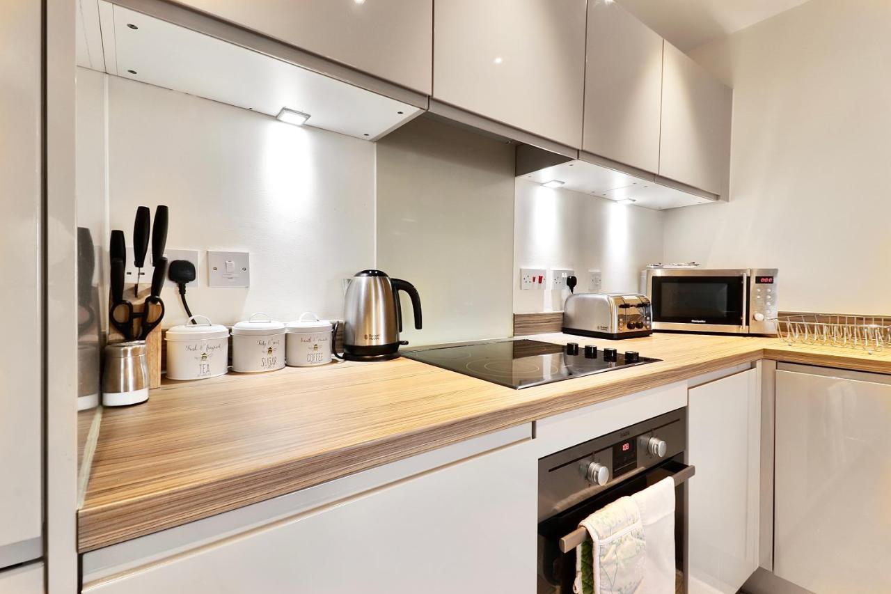 Sapphire Serviced Apartment Chelmsford Bagian luar foto